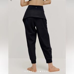 Neiwai Active Navy Blue Ballet Slit Open Leg Jogger, sz S/2US new without tag